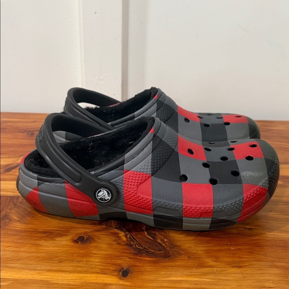 Crocs Classic Lined Buffalo Check Clogs M6 W8 - Picture 2 of 7